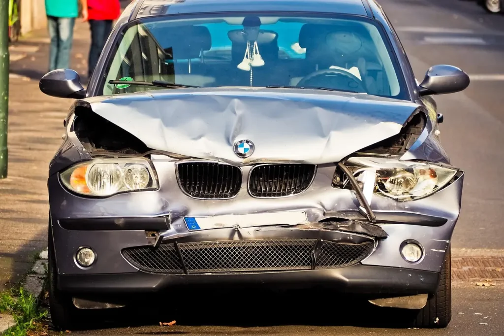 a street accident paragraph