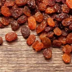 Benefits and harms of eating raisins
